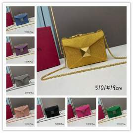 Picture of Valentino Handbags _SKUfw126090117fw